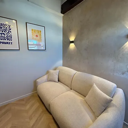 De Luxe Parc Monceau Διαμέρισμα *