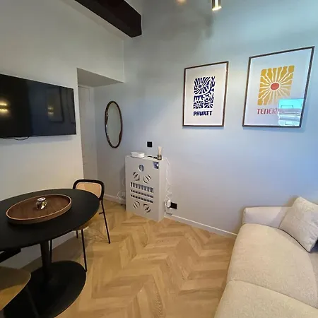 De Luxe Parc Monceau *